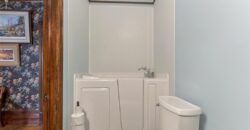 406 E Arthur Street, Liberty, MO 64068