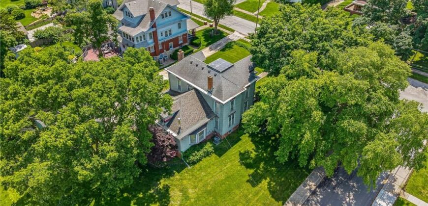406 E Arthur Street, Liberty, MO 64068