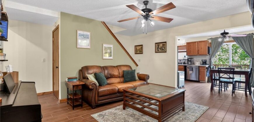 9930 N Cherry Drive, Kansas City, MO 64155