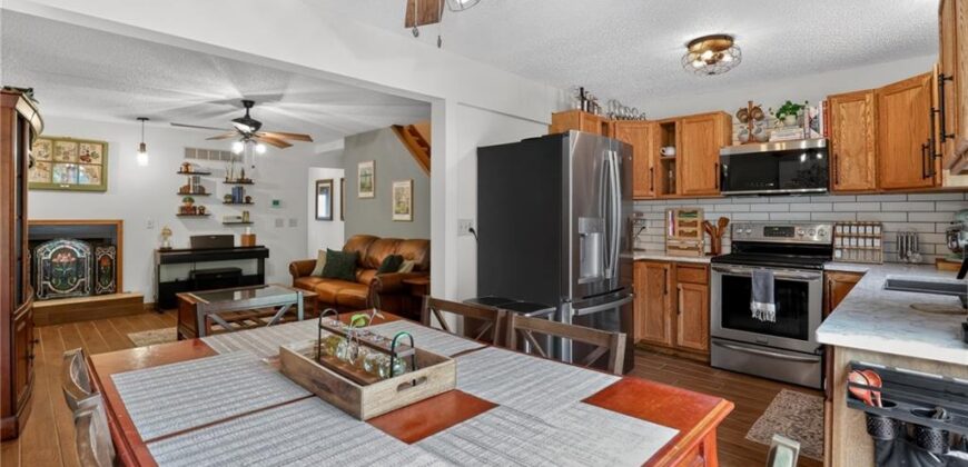 9930 N Cherry Drive, Kansas City, MO 64155