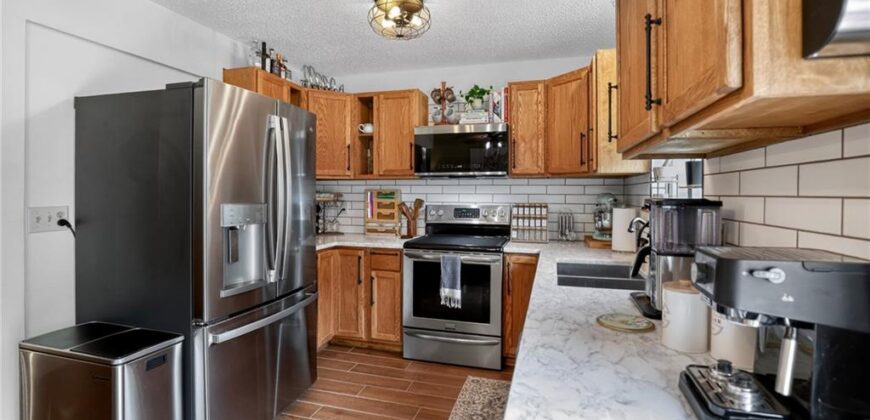 9930 N Cherry Drive, Kansas City, MO 64155