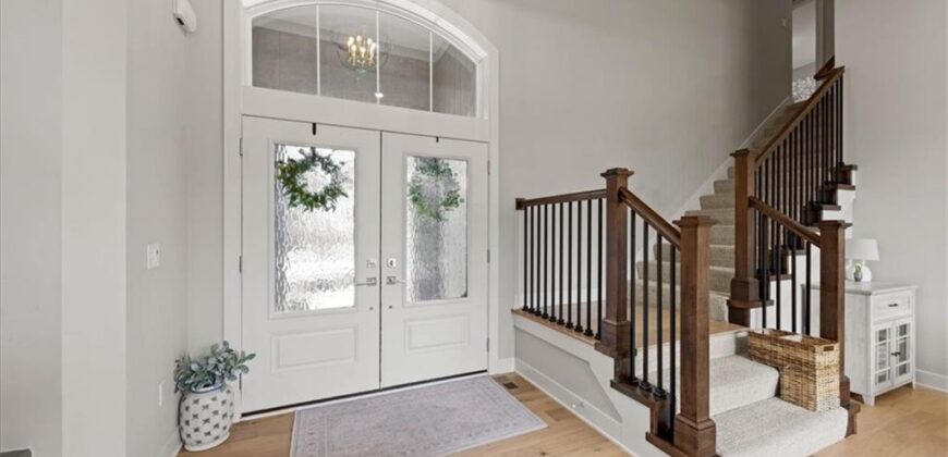 13430 Terrace Park Drive, Parkville, MO 64152