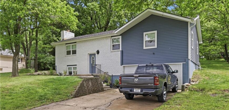 6709 Eastside Drive, Kansas City, MO 64152