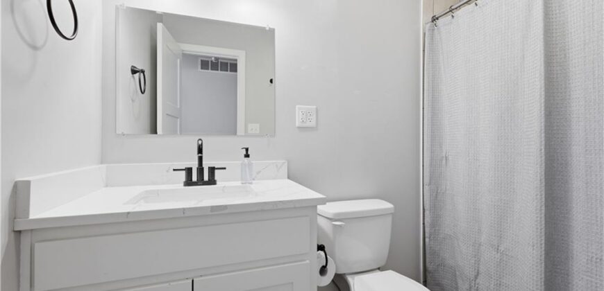 6709 Eastside Drive, Kansas City, MO 64152