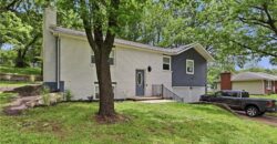6709 Eastside Drive, Kansas City, MO 64152