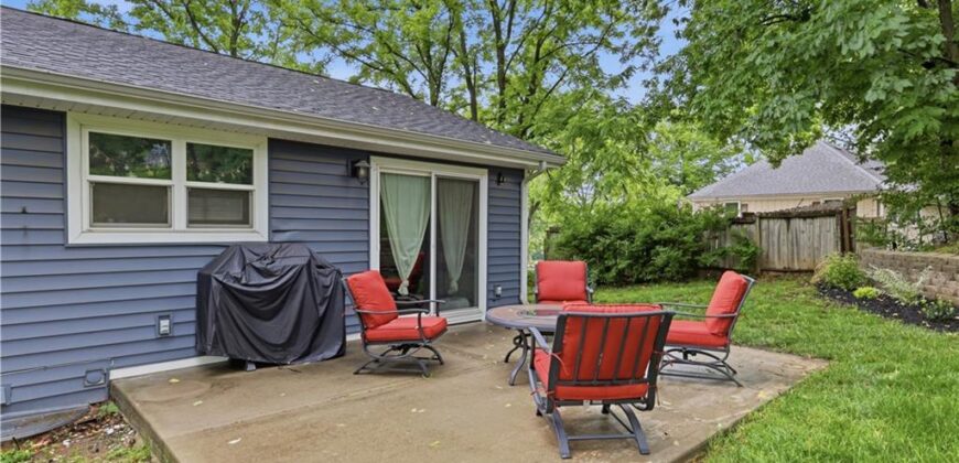 6709 Eastside Drive, Kansas City, MO 64152