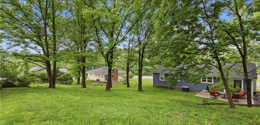 6709 Eastside Drive, Kansas City, MO 64152