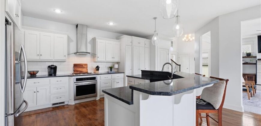 2409 NE 111th Street, Kansas City, MO 64155