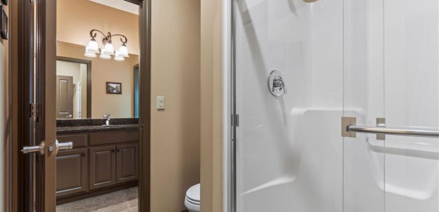 9657 Lime Stone Road, Parkville, MO 64152