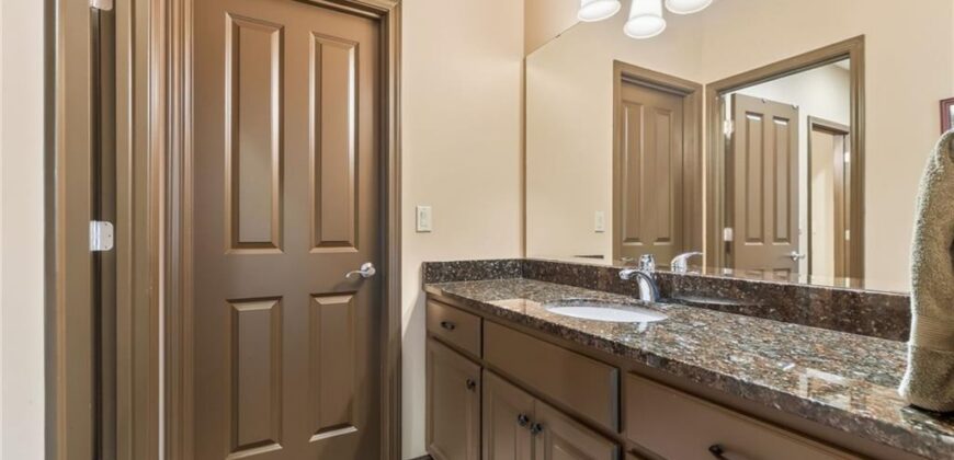 9657 Lime Stone Road, Parkville, MO 64152