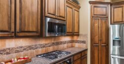 9657 Lime Stone Road, Parkville, MO 64152