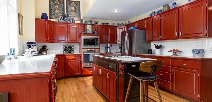6120 N Strathbury Avenue, Kansas City, MO 64151