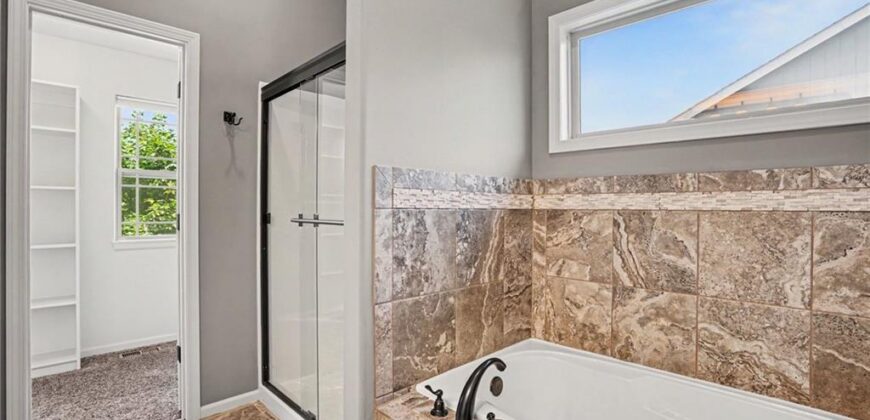 725 E 13th Terrace, Kearney, MO 64060