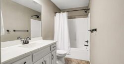 725 E 13th Terrace, Kearney, MO 64060