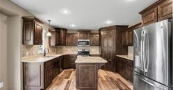 725 E 13th Terrace, Kearney, MO 64060