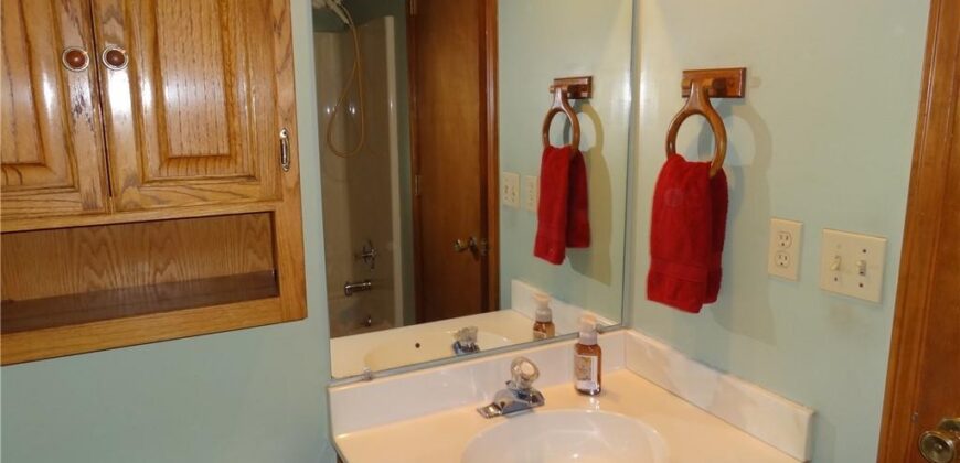 6807 Orchard Street, Liberty, MO 64068