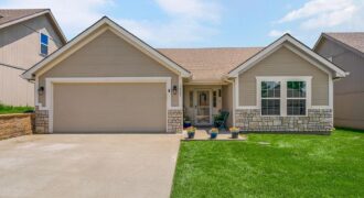 12209 N Pomona Lane, Kansas City, MO 64163