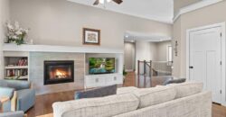5866 S National Drive, Parkville, MO 64152