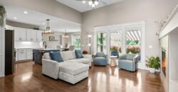5866 S National Drive, Parkville, MO 64152
