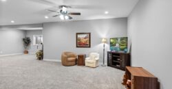 5866 S National Drive, Parkville, MO 64152