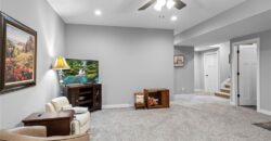 5866 S National Drive, Parkville, MO 64152