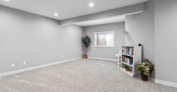 5866 S National Drive, Parkville, MO 64152