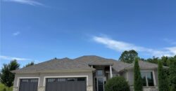 5866 S National Drive, Parkville, MO 64152