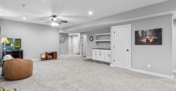 5866 S National Drive, Parkville, MO 64152