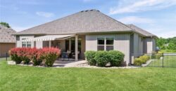 5866 S National Drive, Parkville, MO 64152