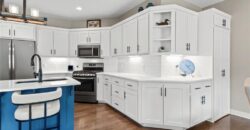 5866 S National Drive, Parkville, MO 64152