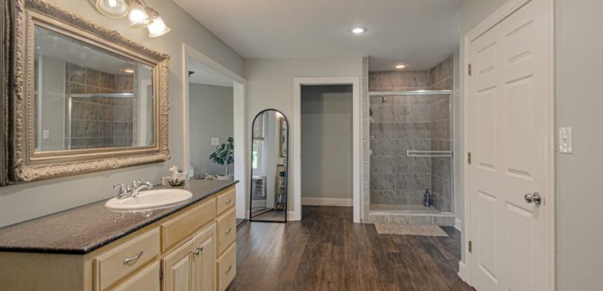 9785 Baker Road, Kansas City, MO 64153