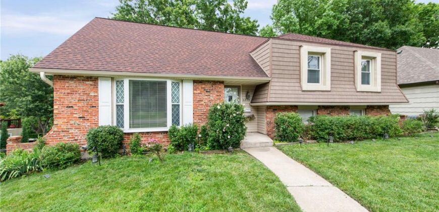 6819 Birch Lane, Kansas City, MO 64151