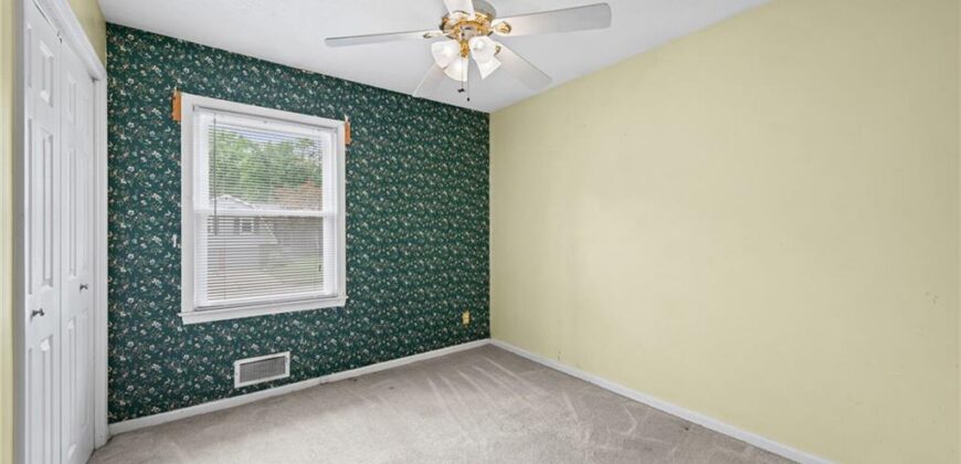 6819 Birch Lane, Kansas City, MO 64151