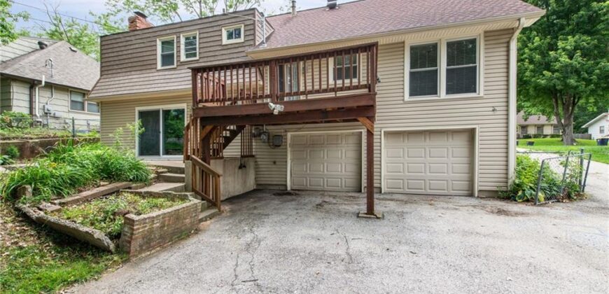 6819 Birch Lane, Kansas City, MO 64151