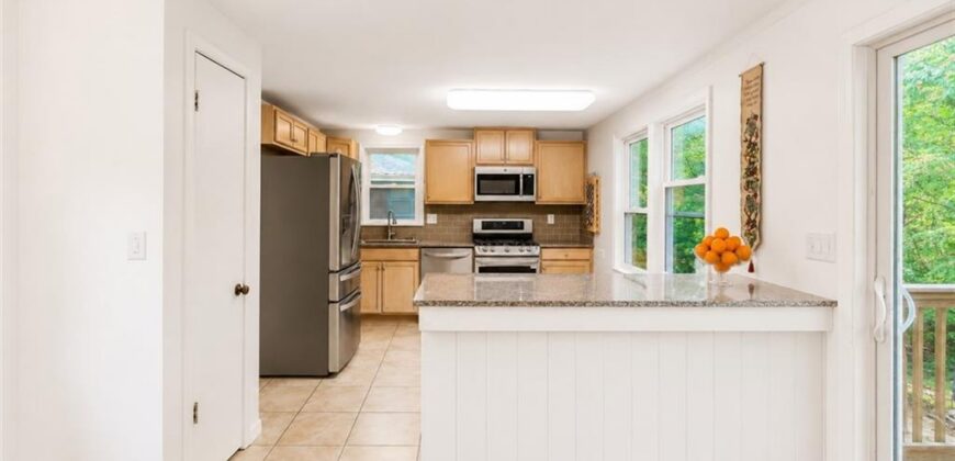 6607 NW QUAIL RUN Drive, Kansas City, MO 64152