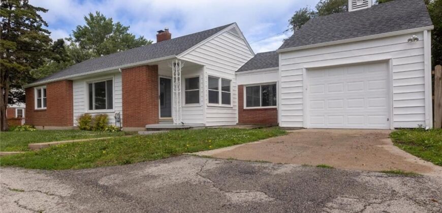 216 NE 83rd Terrace, Kansas City, MO 64118