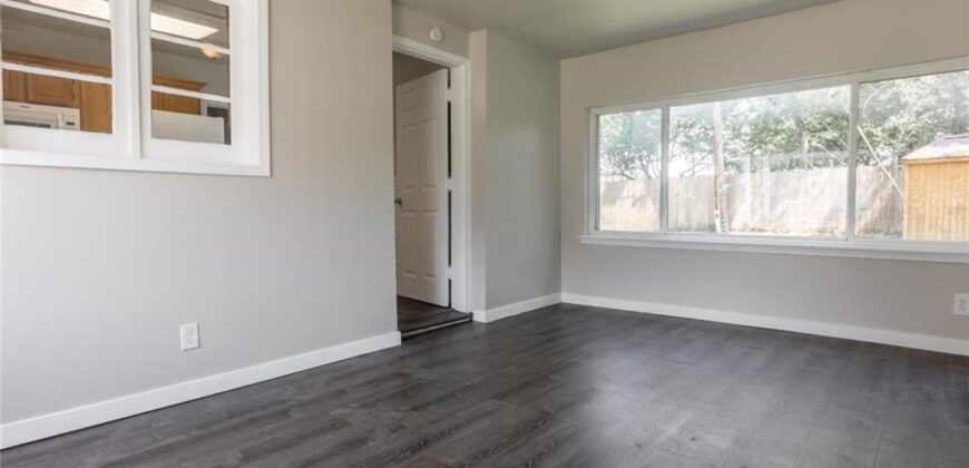 216 NE 83rd Terrace, Kansas City, MO 64118