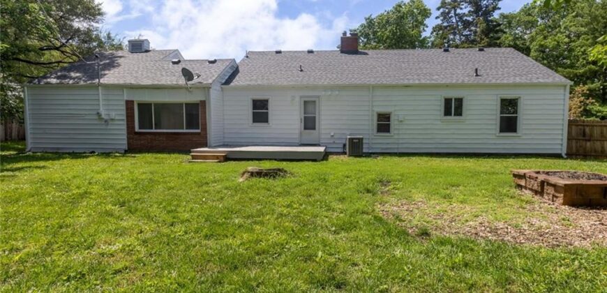 216 NE 83rd Terrace, Kansas City, MO 64118