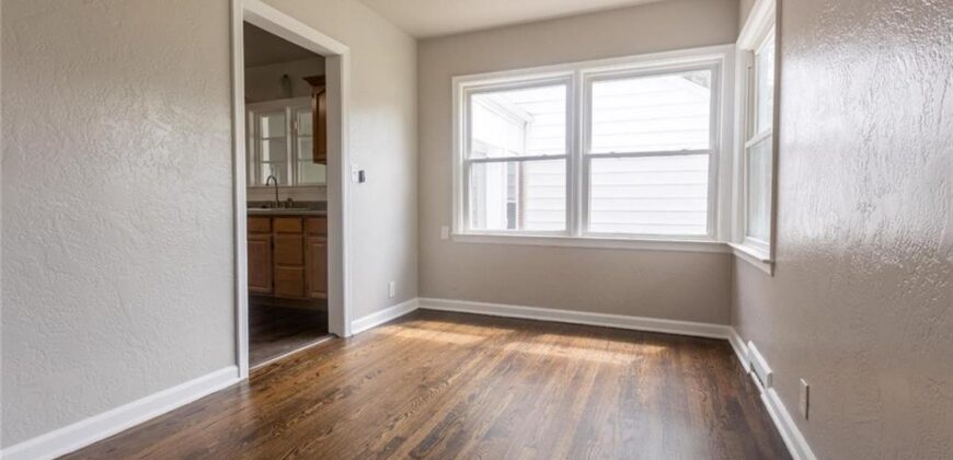 216 NE 83rd Terrace, Kansas City, MO 64118