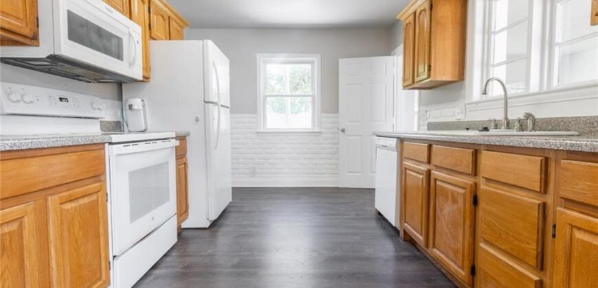 216 NE 83rd Terrace, Kansas City, MO 64118
