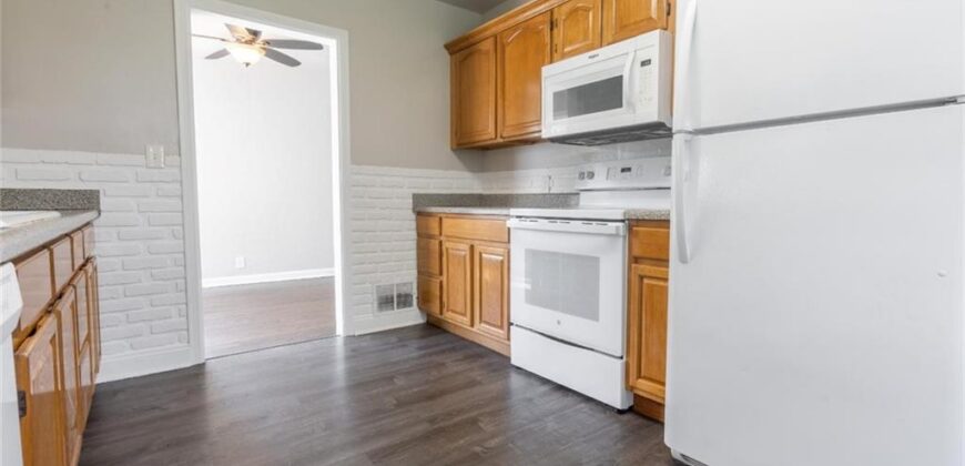 216 NE 83rd Terrace, Kansas City, MO 64118