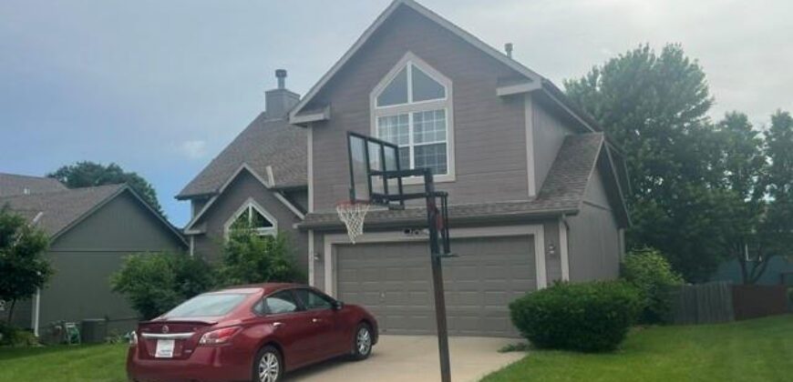 7218 N Lewis Avenue, Kansas City, MO 64158