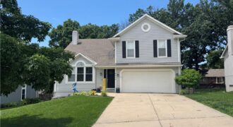 8534 N FLORA Avenue, Kansas City, MO 64155