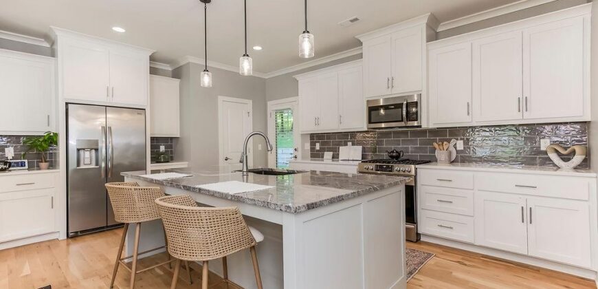 5807 N Bell Court, Kansas City, MO 64118