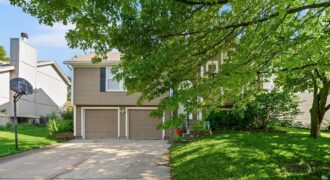 210 NW 112th Street, Kansas City, MO 64155