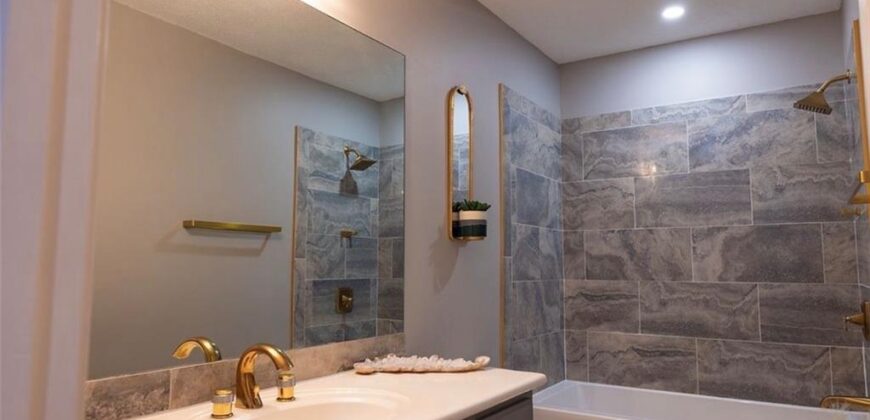 1122 Blue Bird Lane, Liberty, MO 64068