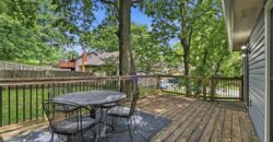 3701 NE Apple Tree Lane, Gladstone, MO 64119