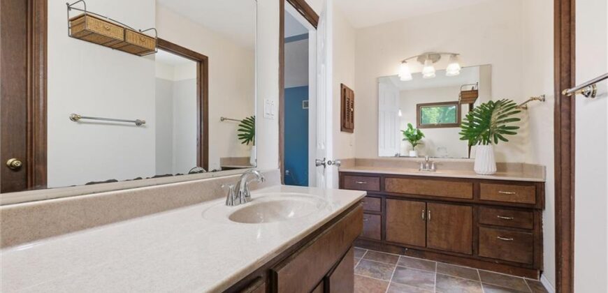 3701 NE Apple Tree Lane, Gladstone, MO 64119