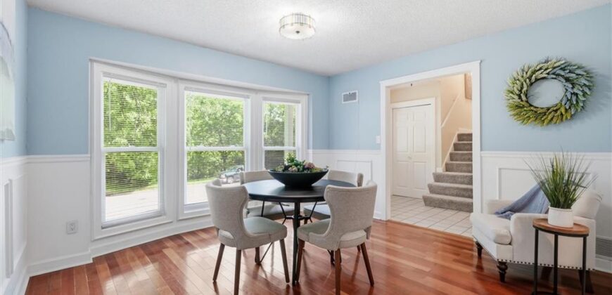 3701 NE Apple Tree Lane, Gladstone, MO 64119