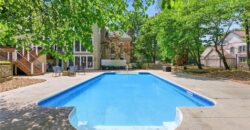 4407 N MULBERRY Drive, Kansas City, MO 64116